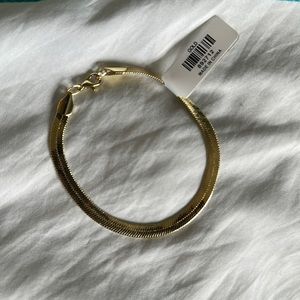 NWT Gold bracelet